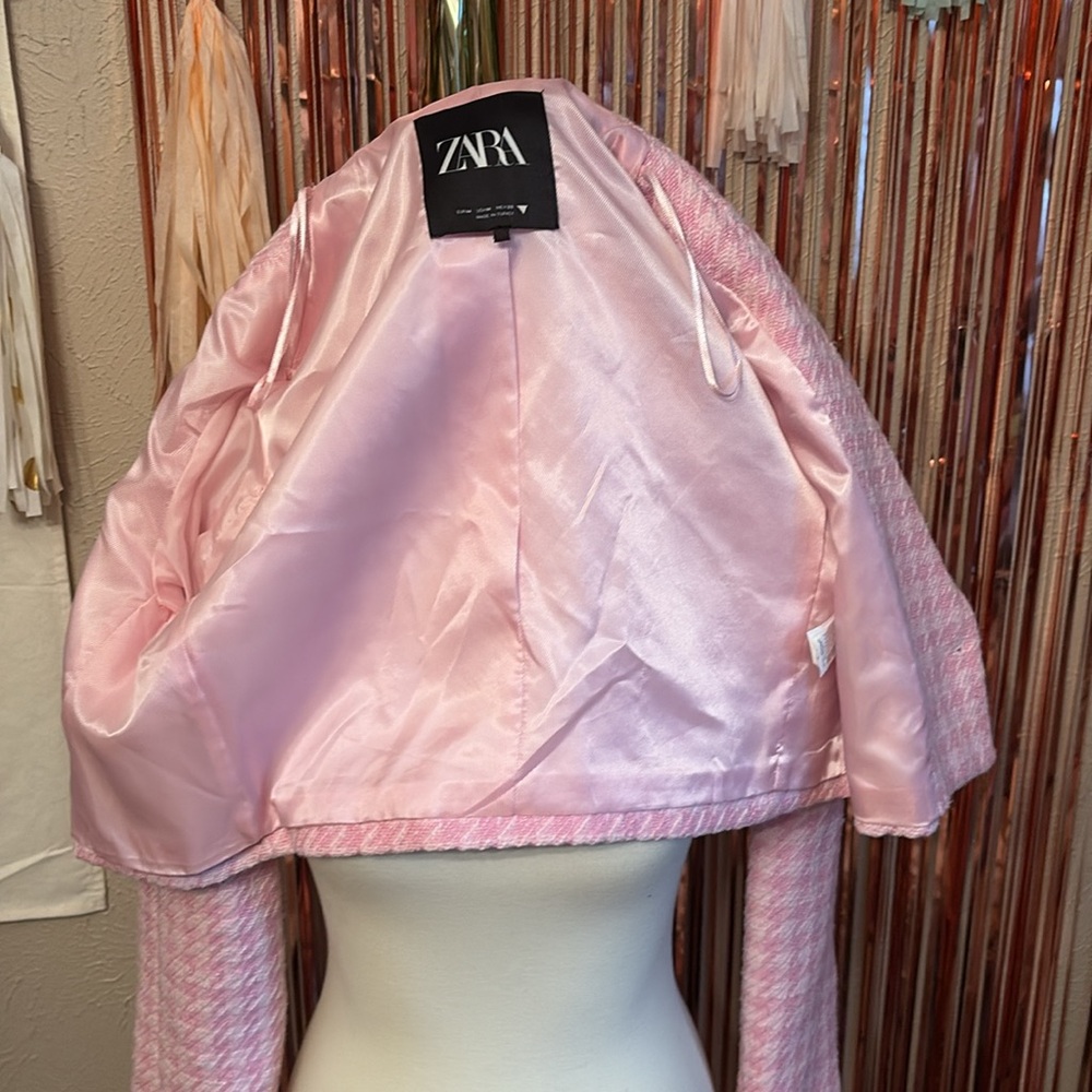SOLD Zara Barbie Pink Houndstooth Cropped Blazer and Skort Set - Picture 16 of 16